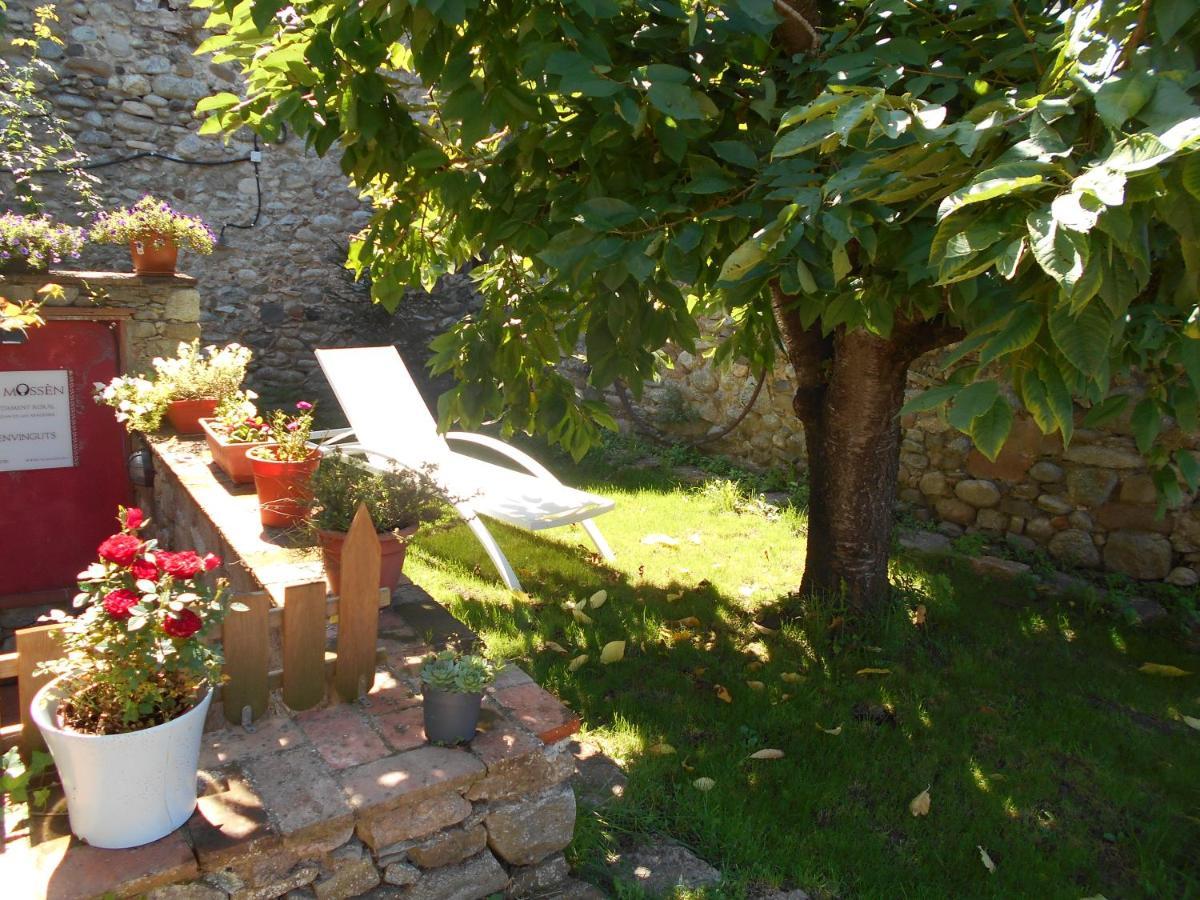 Ca'L Mossen Vila Sant Joan de les Abadesses Exterior foto