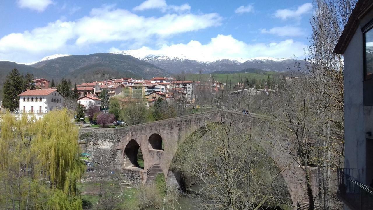 Ca'L Mossen Vila Sant Joan de les Abadesses Exterior foto